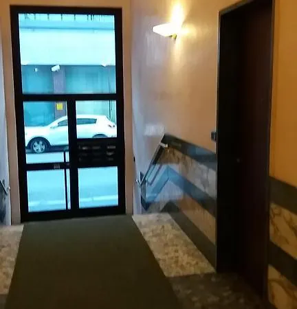 Livings Lazzaroni Milán